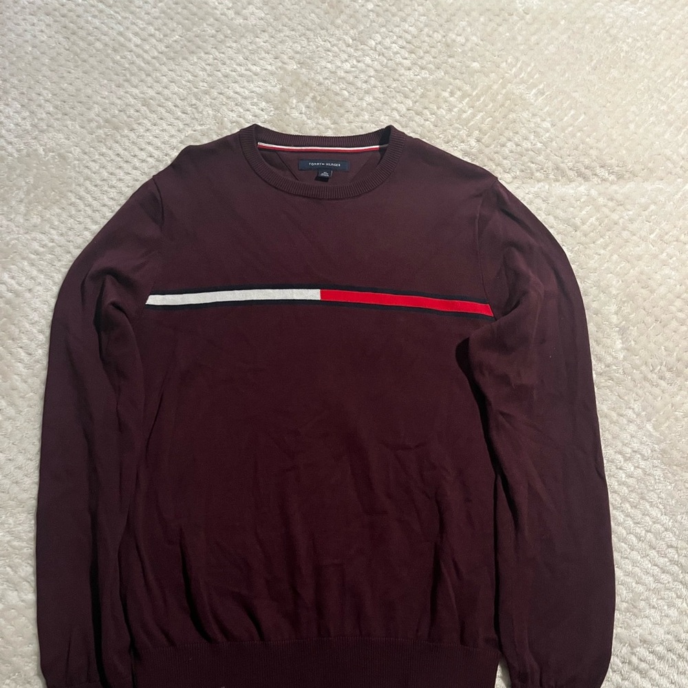 Tommy Hilfiger Men's Maroon Sweater with Red and White Accent